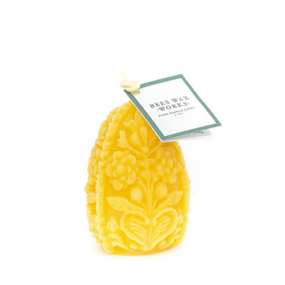 Bougie sculptée en cire d’abeille aux œufs de Fabergé